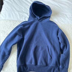 Aritzia TNA perfect hoodie